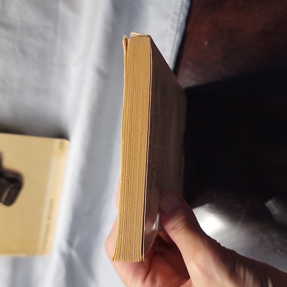 3 x vintage Agatha Christie Novels - Picture 9 of 12